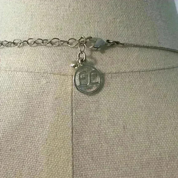 Erica Lyons Disc Medallion Textured Necklace on Slinky Chain Sliding  Adjustable - Picture 3 of 5